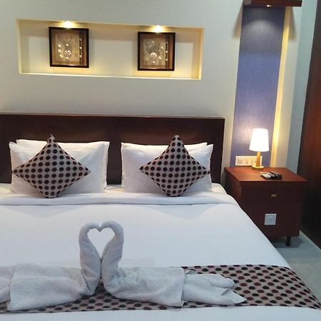 Rouba Residency Hotel Ponnani Exterior photo