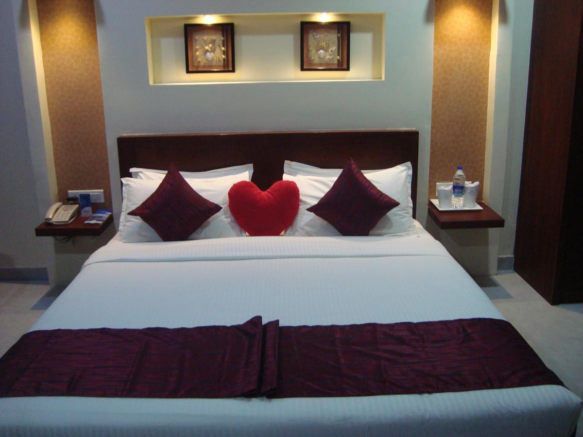 Rouba Residency Hotel Ponnani Exterior photo