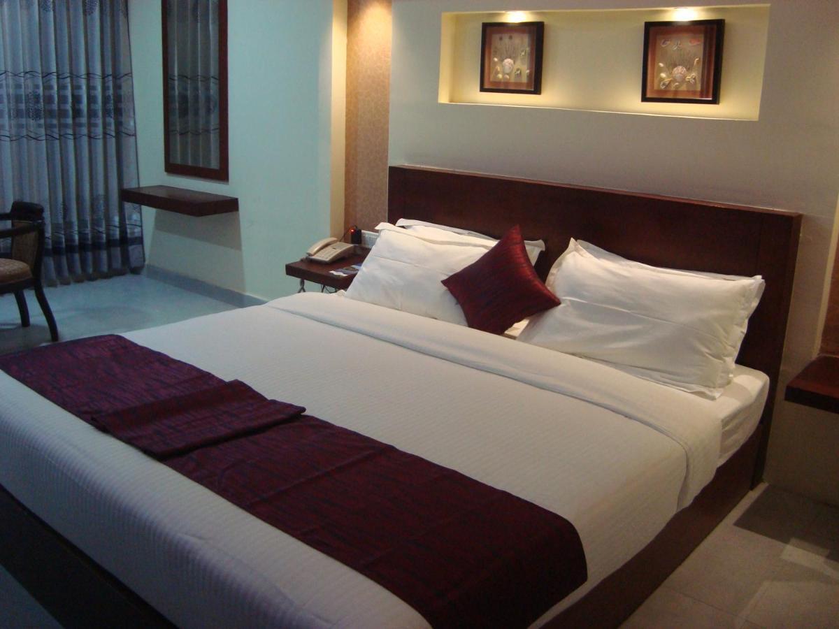 Rouba Residency Hotel Ponnani Exterior photo