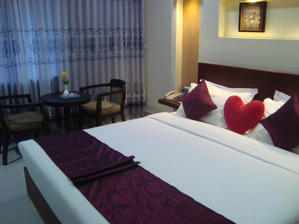 Rouba Residency Hotel Ponnani Exterior photo