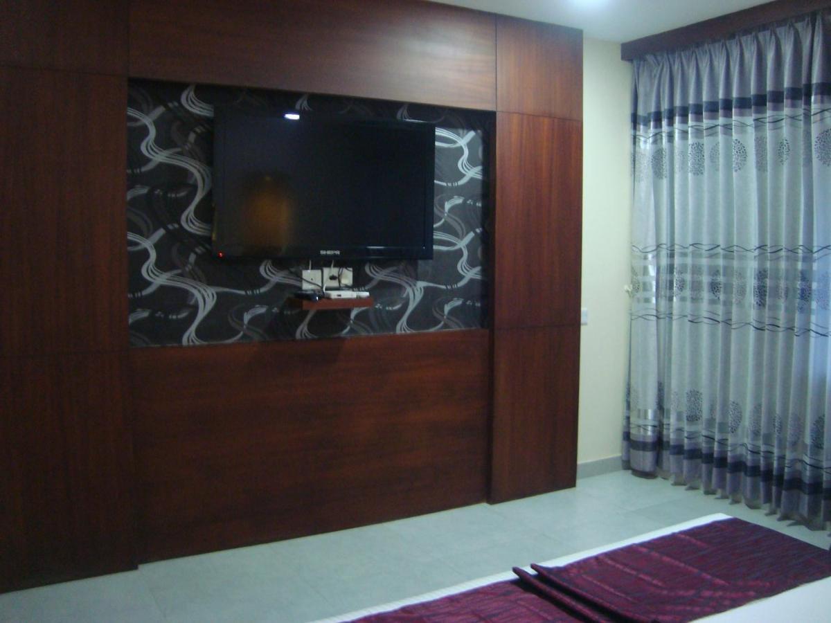 Rouba Residency Hotel Ponnani Exterior photo