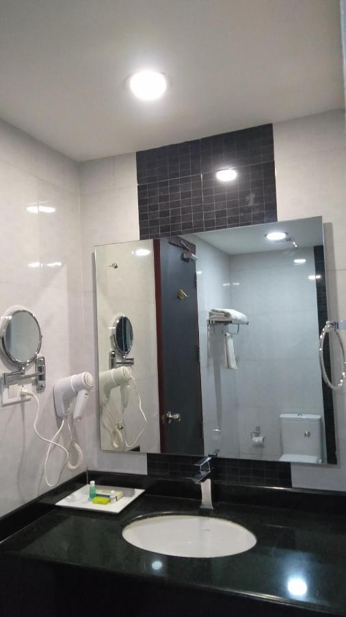 Rouba Residency Hotel Ponnani Exterior photo