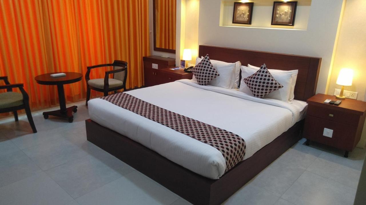 Rouba Residency Hotel Ponnani Exterior photo